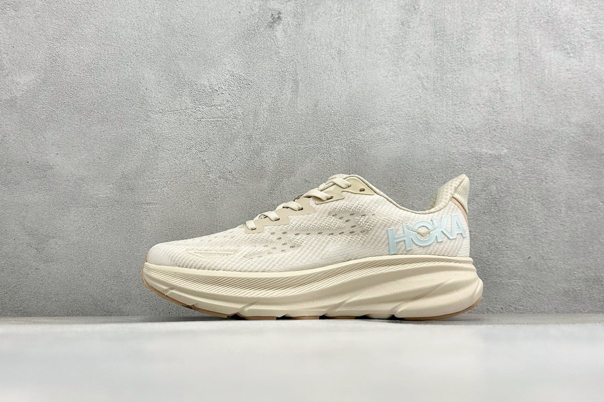 HOKA Clifton 9 Cream Running Shoes